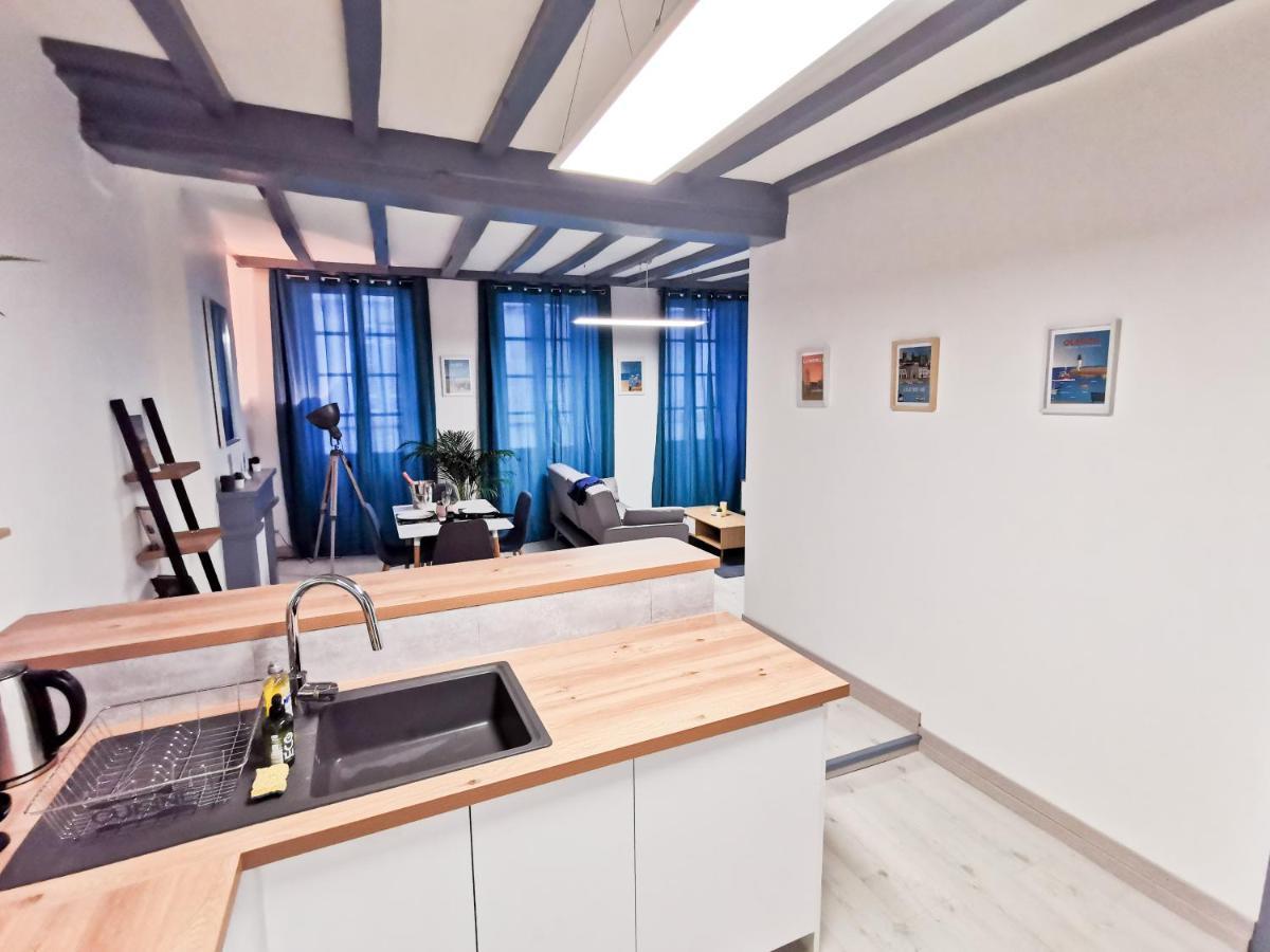 Appartement Ma Douce Charente - Superbe T3 Design et Fonctionnel - Hyper Centre à Saintes Exterior foto