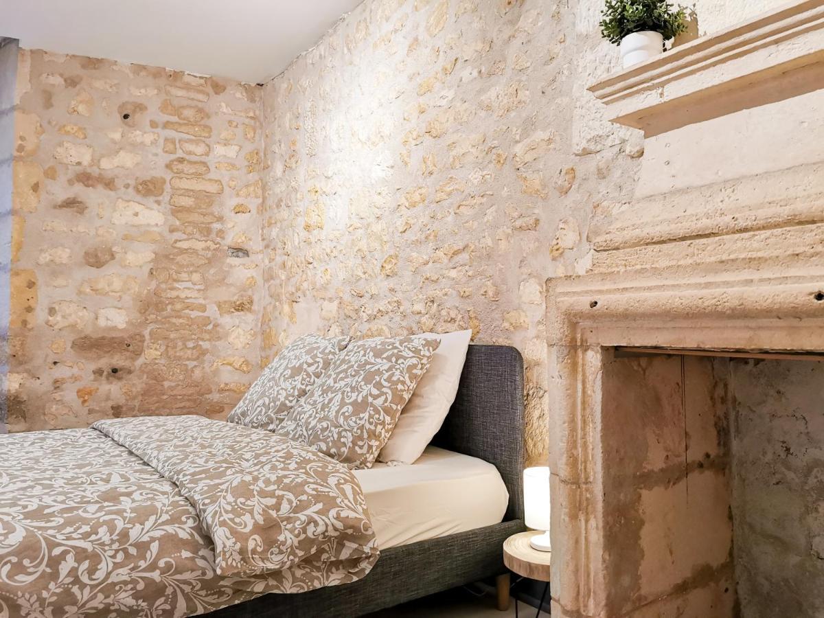 Appartement Ma Douce Charente - Superbe T3 Design et Fonctionnel - Hyper Centre à Saintes Exterior foto