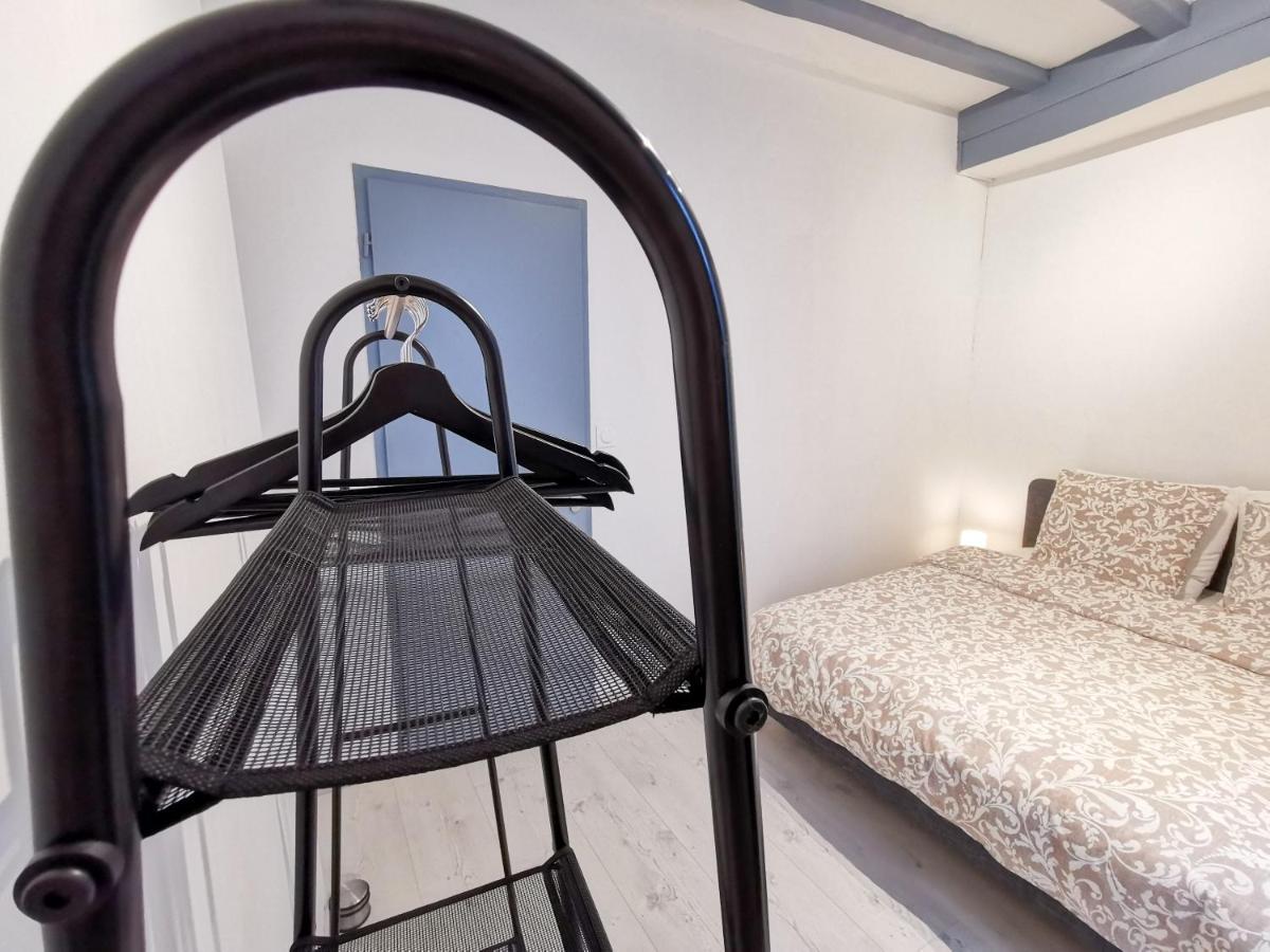 Appartement Ma Douce Charente - Superbe T3 Design et Fonctionnel - Hyper Centre à Saintes Exterior foto