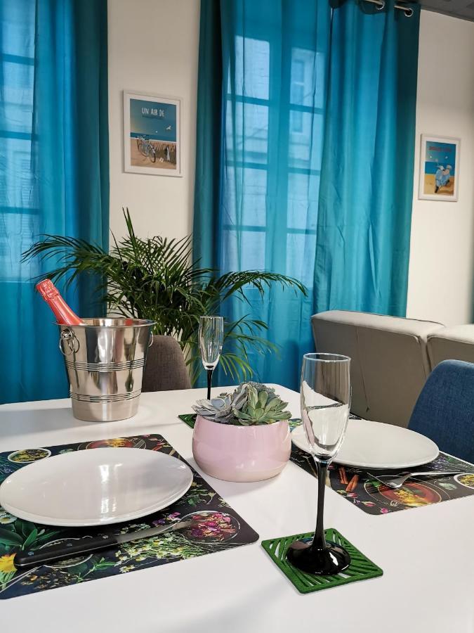 Appartement Ma Douce Charente - Superbe T3 Design et Fonctionnel - Hyper Centre à Saintes Exterior foto